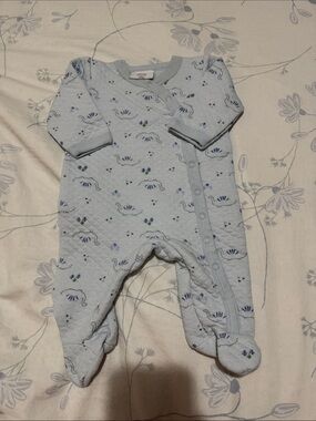 ⭐️Sterling Baby Baby Sidesnap Long Sleeve Footies (Size: 0-3M)